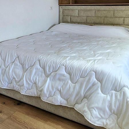 Avalona Apartment 1 Avlonya Dış mekan fotoğraf